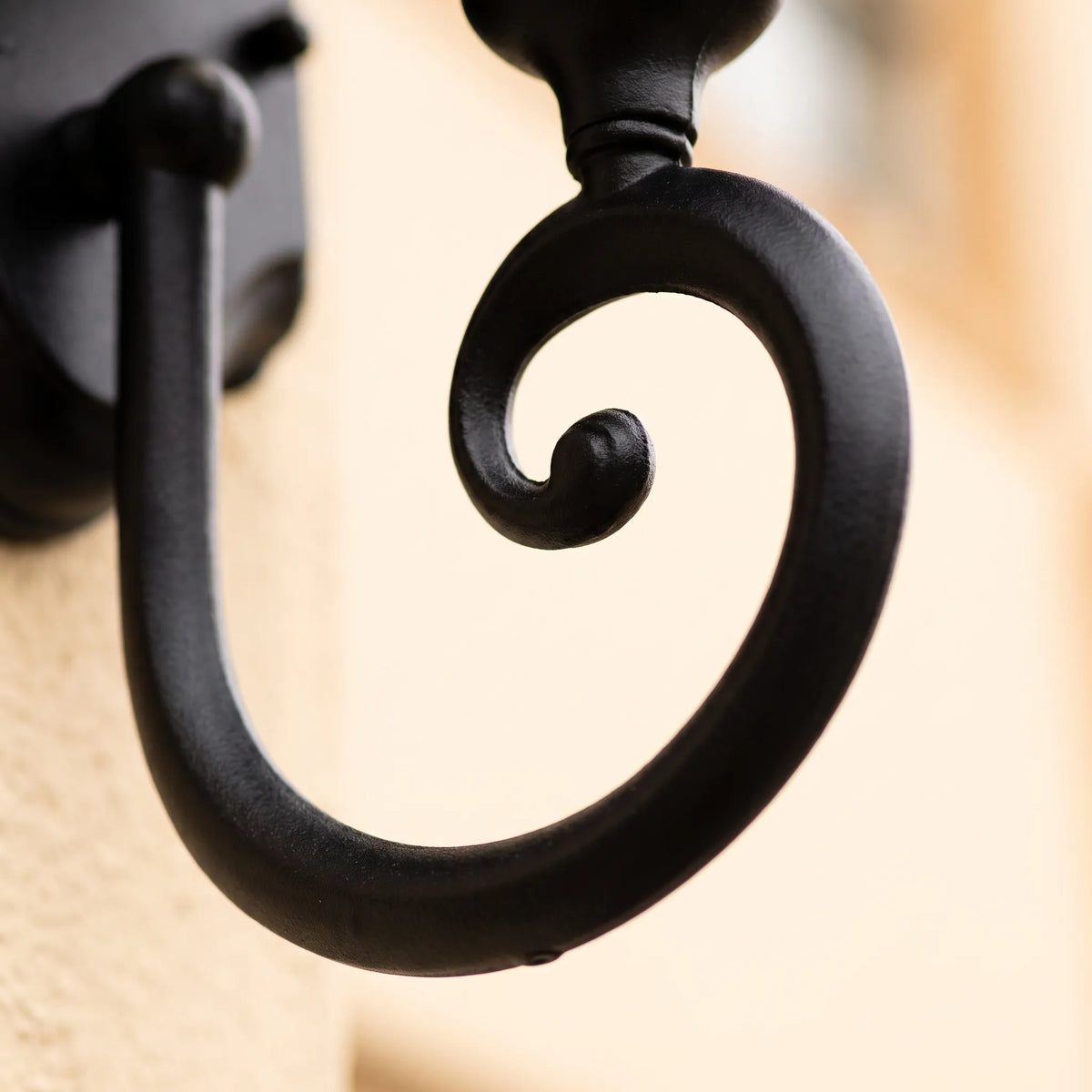 Lumilux - Vintage Style Outdoor Wall Light