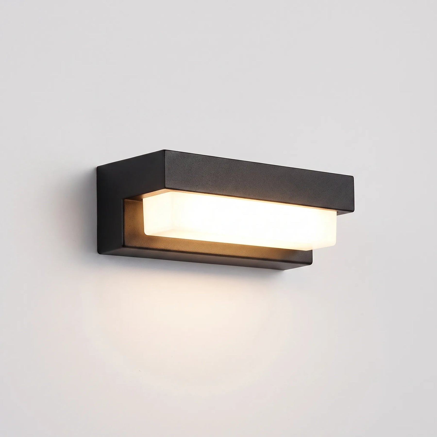 SolaraBeam - Modern Rectangular Solar Wall Light